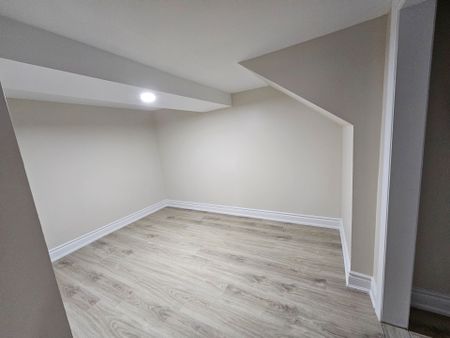 For Lease - 15172 Danby Road Unit# Bsmt, Halton Hills, Ontario - Photo 4