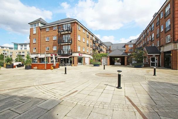 High Street - Photo 1