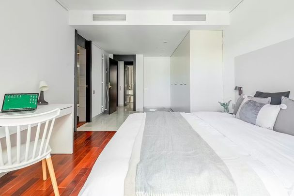 Carrer Comte de Montornés, Valencia, Valencian Community 46003 - Photo 1