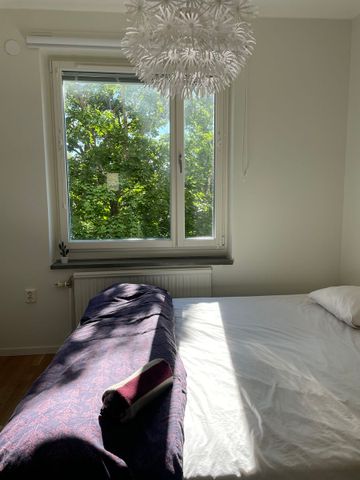 Vittangigatan, Vällingby - Photo 2