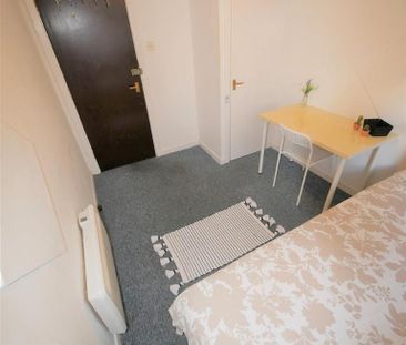 6 bedroom house share to rent - Photo 3