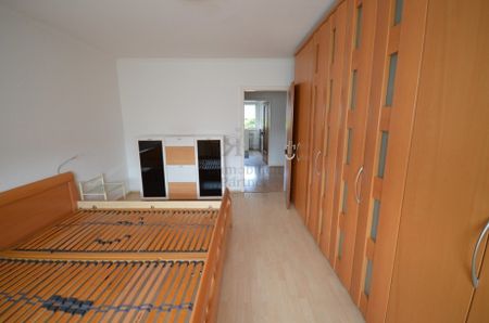 Sehr schöne, helle und geräumige 3 Zimmerwohnung mit Balkon! Gerne mit allen Möbeln! - Foto 5