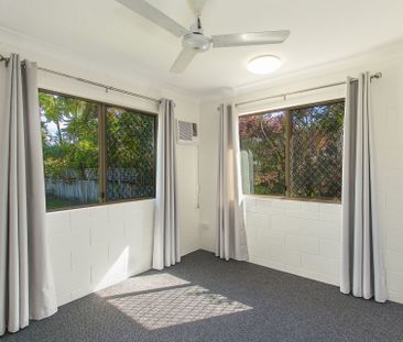 10 Dalkeith Crescent, Mount Louisa - Photo 3