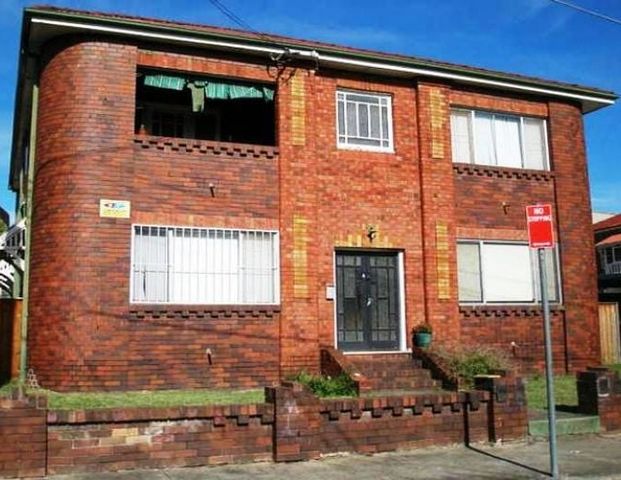 Walk to the Station! - Photo 1