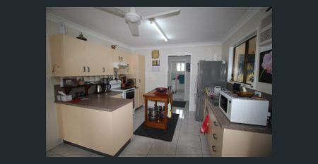 FORREST BEACH GEM! Paradise Near the Sea – Room for Everything!- 3 Bedroom home - Photo 2