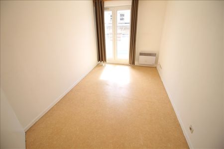 Location Appartement 2 pièces 27m² - Photo 2