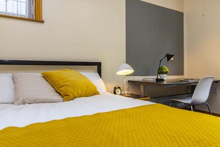 6 bedroom house to rent - Photo 3