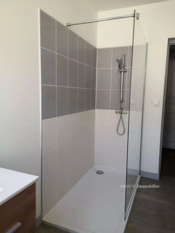 Maison à Louer à Civray - Photo 4