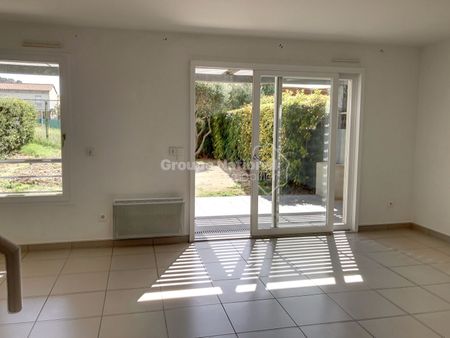 Appartement Rognac 4 pièces de 87.28 m2 en duplex avec jardin, - Photo 2