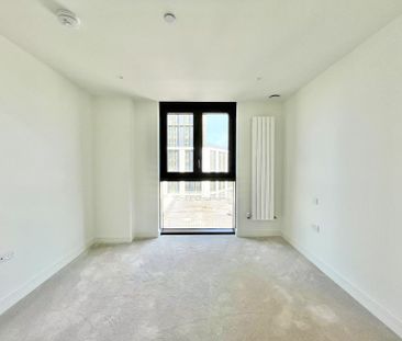 Manor Road, London - Photo 1