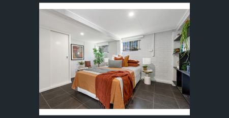 Affordable Living in Birkdale Location! - Electricity & Water Included - Photo 3