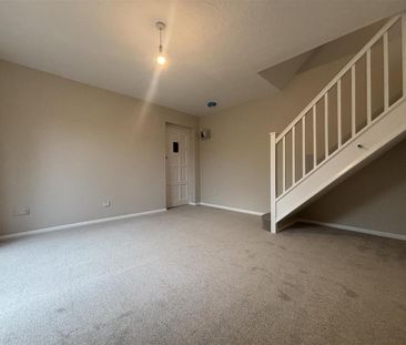 1 bedroom end of terrace house to rent - Photo 2