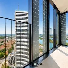 DC2 - Stilvolle Residenz direkt an der Donau mit weitreichendem Panoramablick - Photo 3