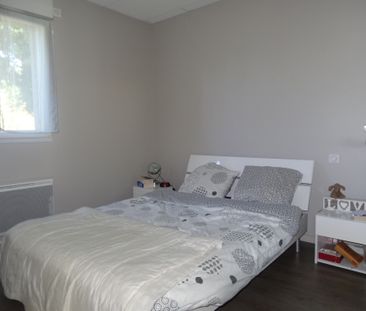 Location Maison 3 pièces 52m² LE TRONCHET 35540 - Photo 2