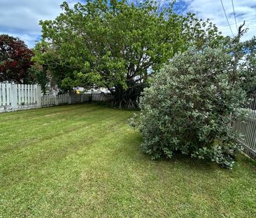 Lovely 3-Bedroom Home in Blockhouse Bay - Prime Location! - Photo 2