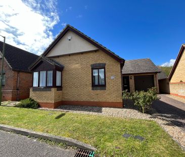 Corvus Close, Royston - Photo 1