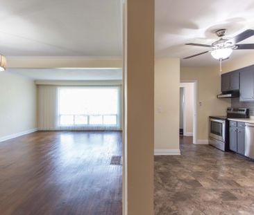 For Lease - 30 Northampton Drive, Toronto, Ontario - Photo 3