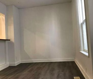 For Lease - 162 Dundas Street, Belleville, Ontario - Photo 4