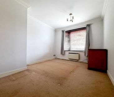 Albany Road, Enfield EN3, London - Photo 2
