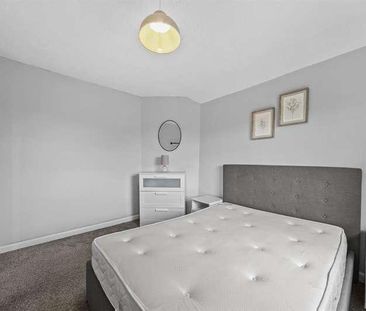 Greystone Mount, Leeds, LS15 - Photo 5