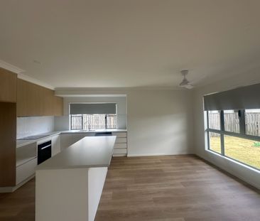 171 WHITEHAVEN DRIVE, Blacks Beach - Photo 4