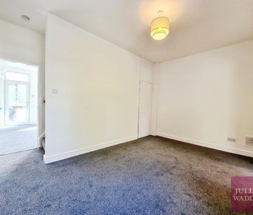 2 bedroom detached house to rent - Photo 5