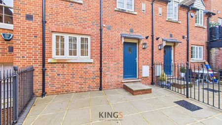 2 bedroom terraced house to rent - Photo 2
