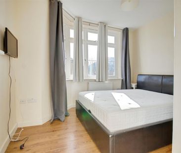 Benskin Road, Watford - Photo 1