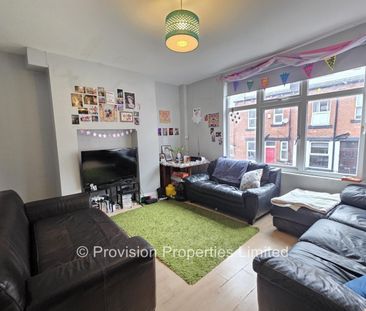 6 Bedroom Houses Hyde Park Leeds - Photo 1