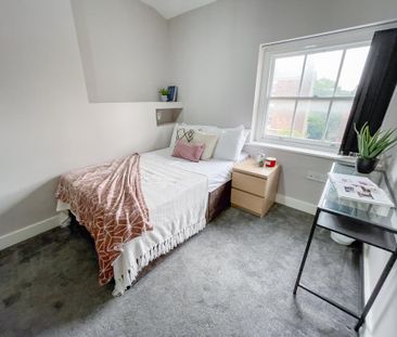 9 bedroom flat to rent - Photo 3