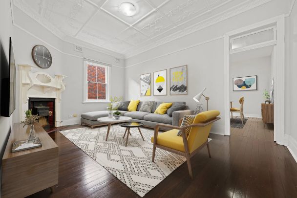 Charming freestanding home set in a convenient setting - Photo 1