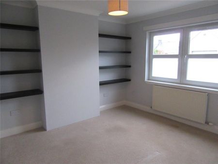 4 bedroom detached house to rent - Photo 4