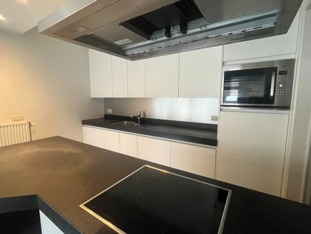 Ruim appartement met 2 slaapkamers te huur in Deerlijk - Photo 3