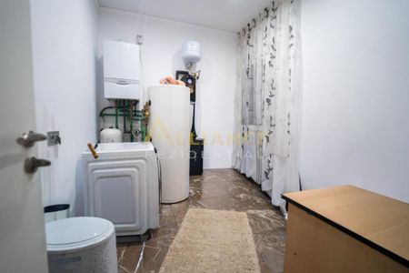 Vila la 5 min de bulevard / 6 Camere / 4 Bai / Teren 350 mp - Photo 5