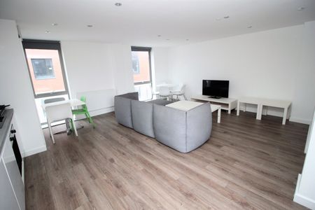 property to rent - Photo 5
