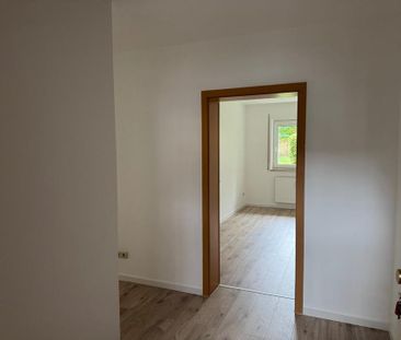 Wohlfühlen in einer hellen 2-Raum Wohnung mit Terrasse - Photo 2