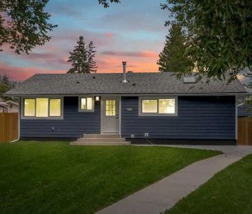 Fully Renovated 3-Bed Main Floor in Southwood | Backyard Deck & Mod... - Photo 1
