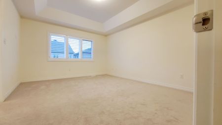 For Lease - 57 Mountainside Crescent, Whitby, Ontario - Photo 3