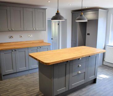 3 bedroom semi-detached house to rent - Photo 6