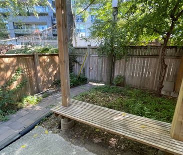 For Lease - 501 Queen Street Unit# Main, Toronto, Ontario - Photo 5