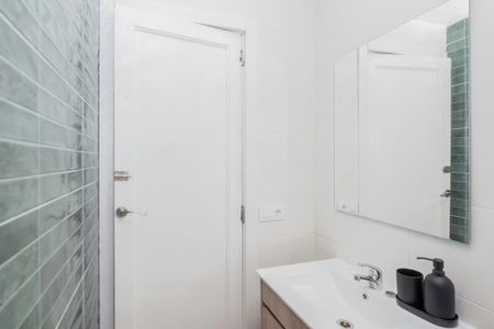 Carrer de Sant Vicent Màrtir, Valencia, Valencian Community 46007 - Photo 5