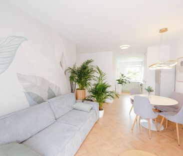 Miejsce postojowe | Balkon | Zieleń za oknem 45 m² - Photo 1