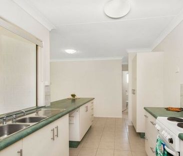 70 Colchester Crescent, Kirwan QLD 4817 - House For Rent | Domain - Photo 4