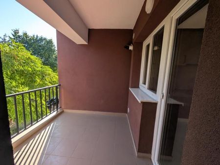 Apartament elegant de inchiriat Bloc Nou - Photo 5