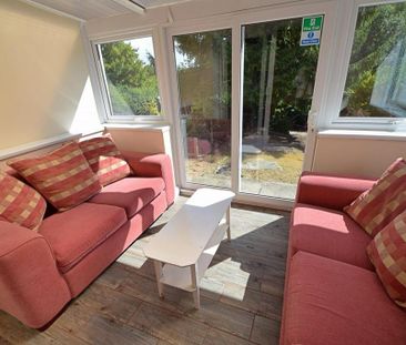 5 bedroom detached house to rent - Photo 2