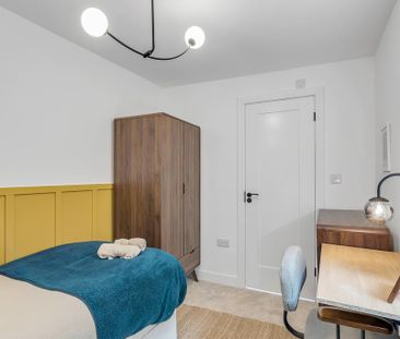 1 bedroom in a house share to rent - Photo 3
