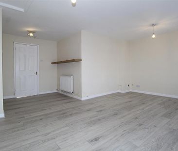 2 bedroom maisonette to rent - Photo 5