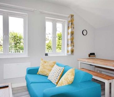 Tywarnhayle Square, Perranporth, TR6 - Photo 5