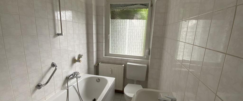 Etagenwohnung mit Balkon - Photo 1