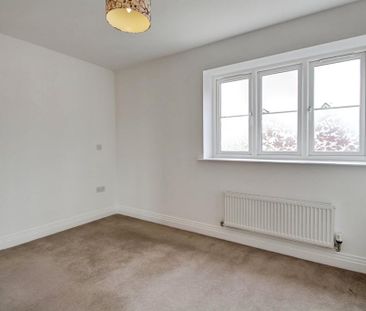 5 bedroom semi-detached house to rent - Photo 6